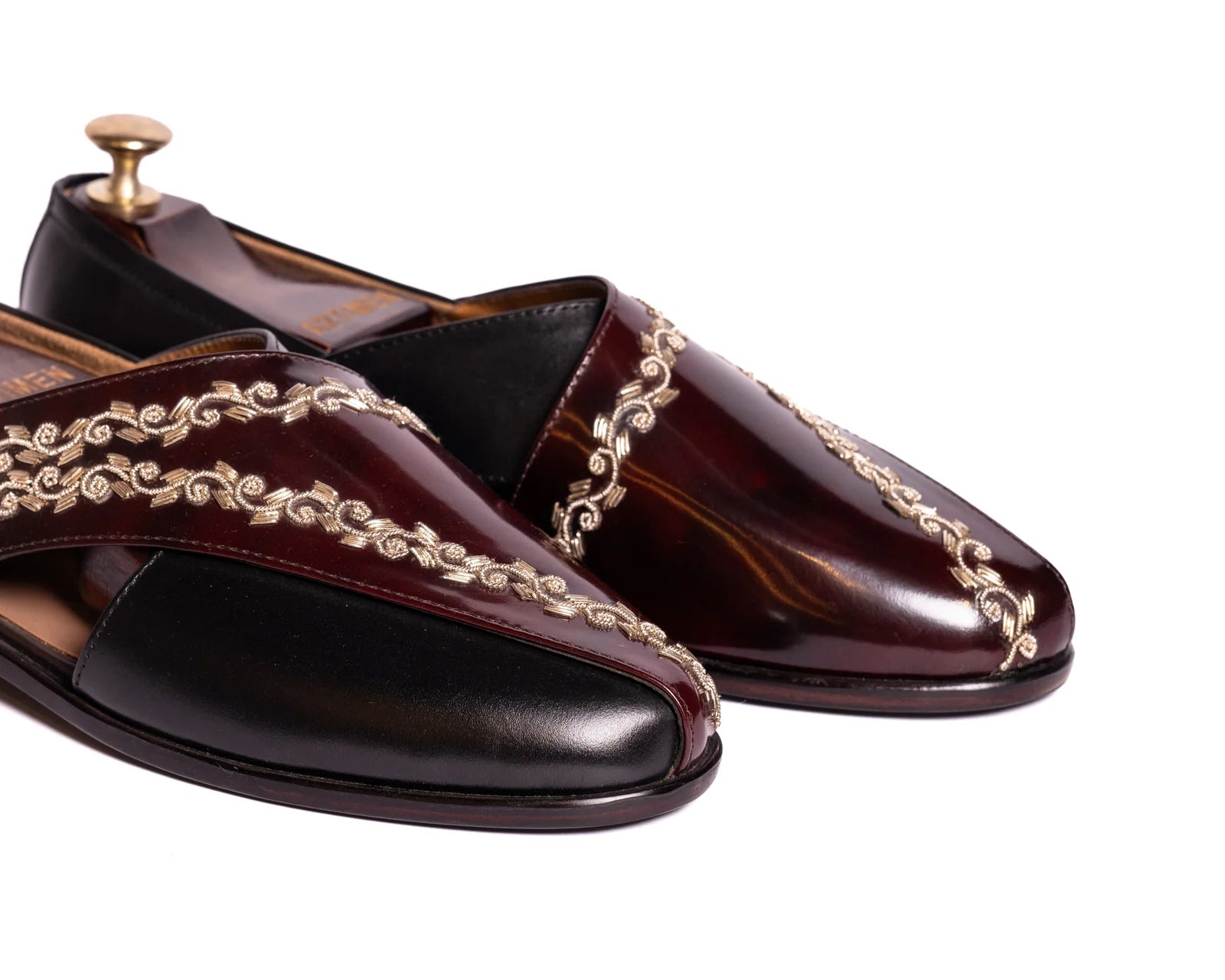 Crisscross Zari Peshawari - Caruso Last