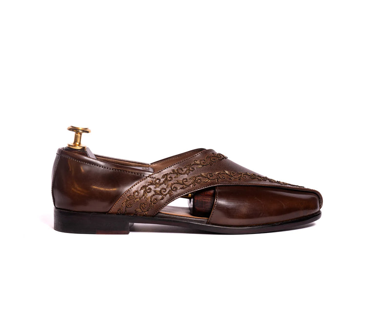Dark Brown / 4