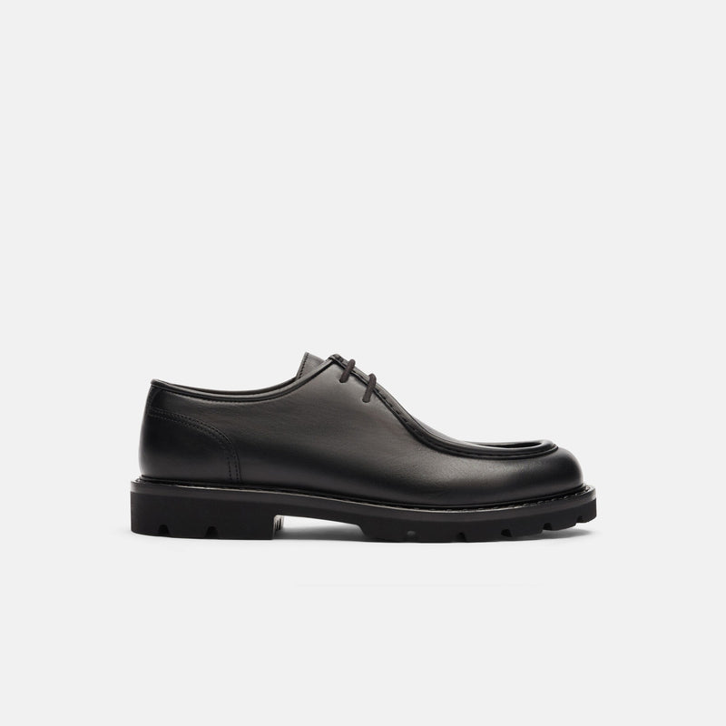 Black / 4