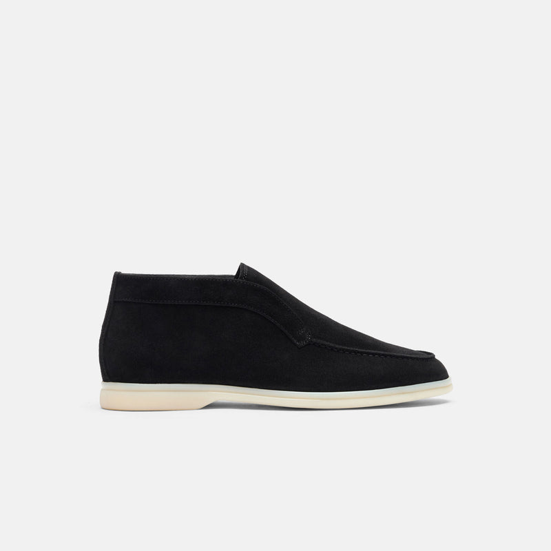 Black / 4