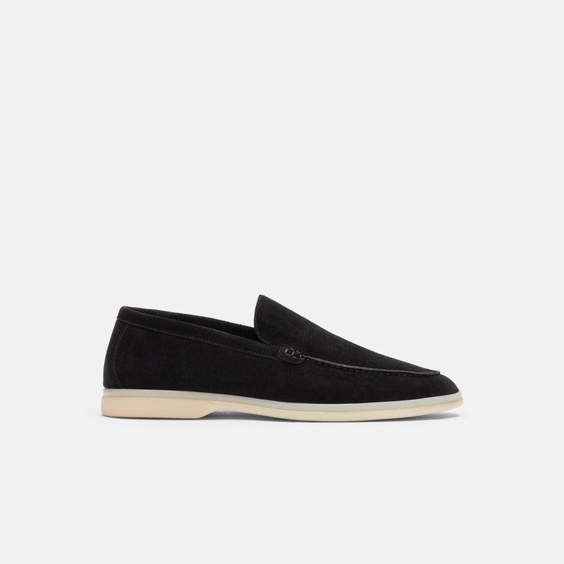 Black / 4